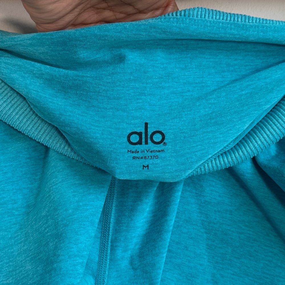 ALO Yoga Turquoise High-Waist Bike Shorts - Picture 5 of 5